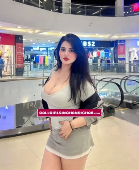 Gurleen - Punjabi Call Girl